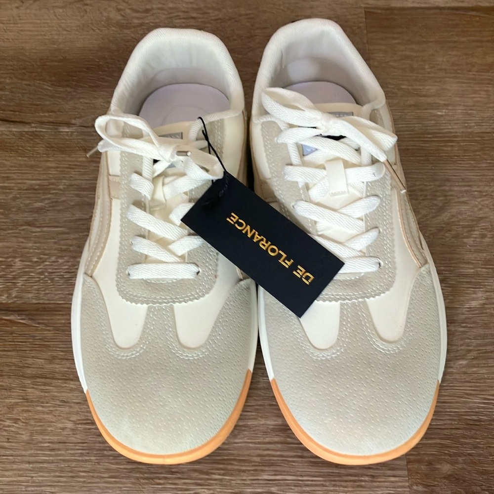 De Florence Sneakers Italy NWT